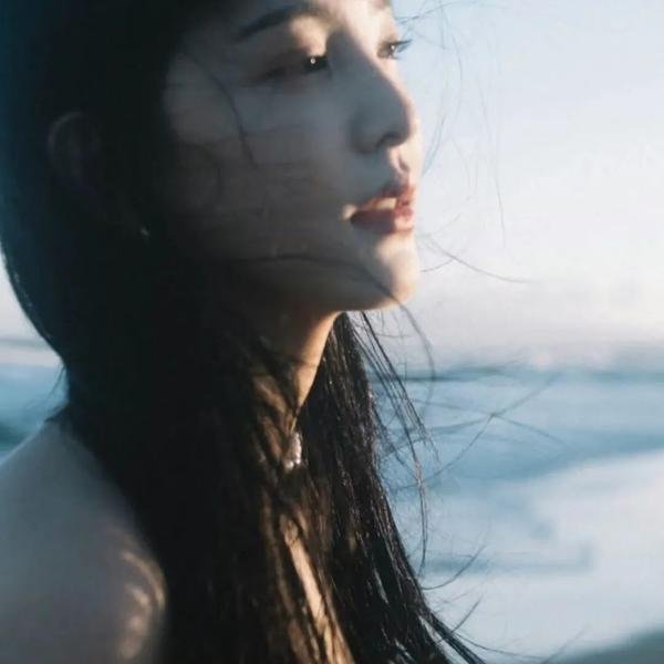 金爪女郎